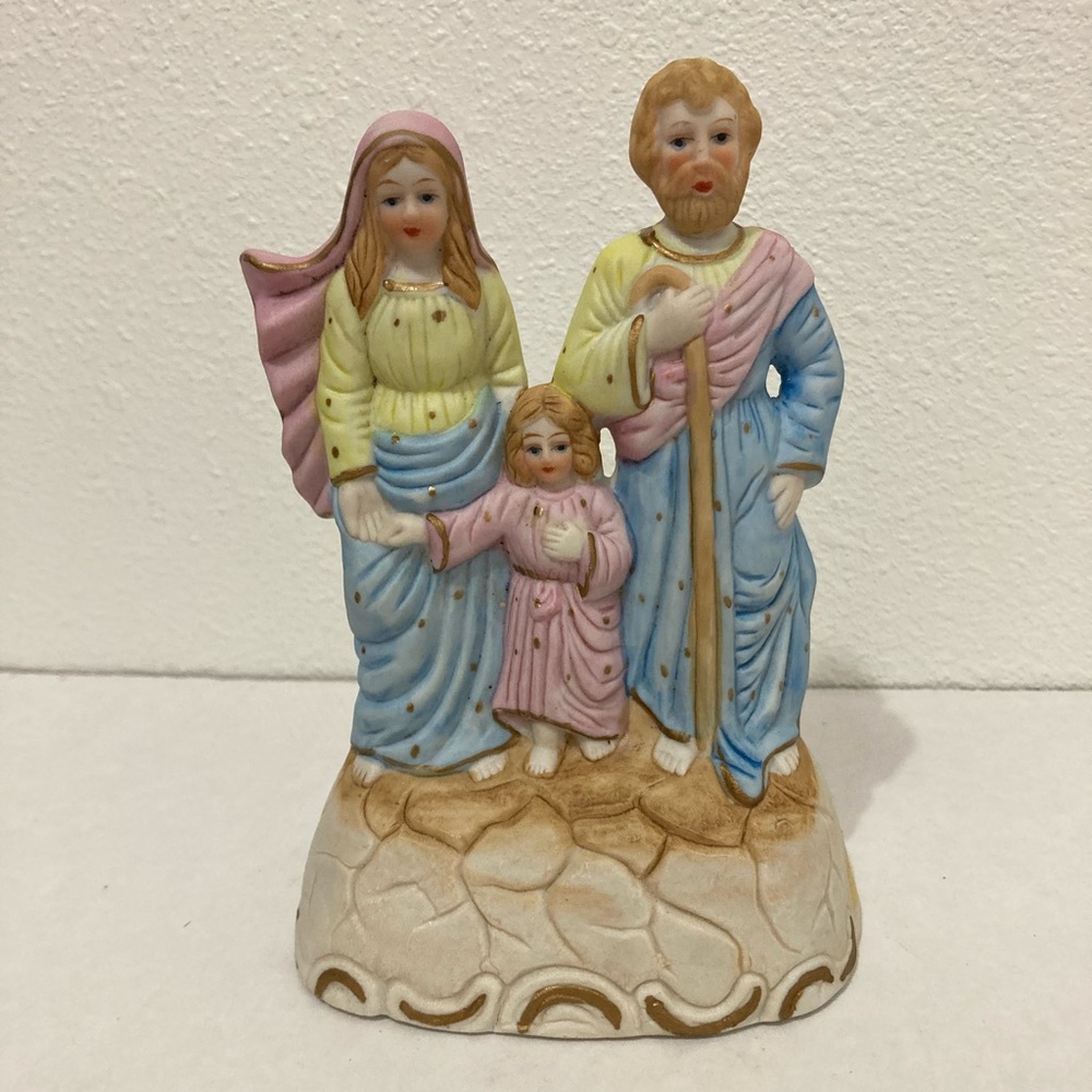 Porcelain Holy Family Figurine Jesus Mary Joseph Pastel colors religious musical